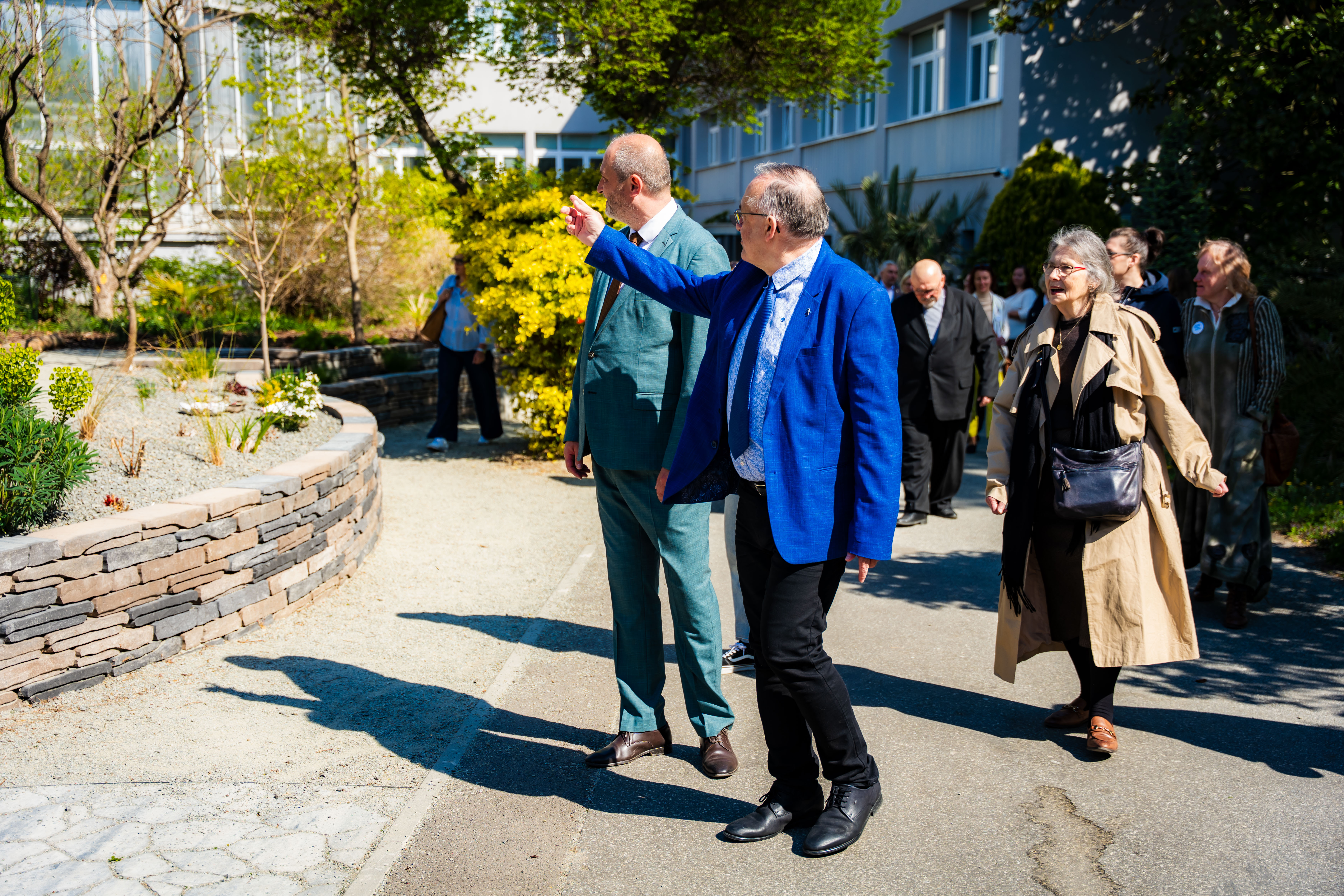 Slavnostne zasadenie stromu do Aleje vyznamnych osobnosti Botanickej zahrady UPJS-1-8